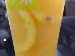 霸气橙子-奈雪的茶(金鹰广场店)