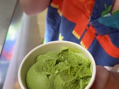 -涨巢·潮玩水疗局