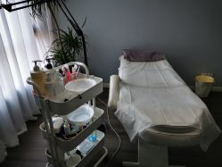 -罗丹半永久定妆工作室