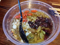 -黑白电视长沙小吃(美林M·LIVE天地东座店)