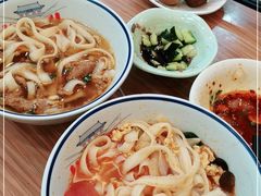 -顺溜·手工刀削面·黑金店(铜锣湾店)