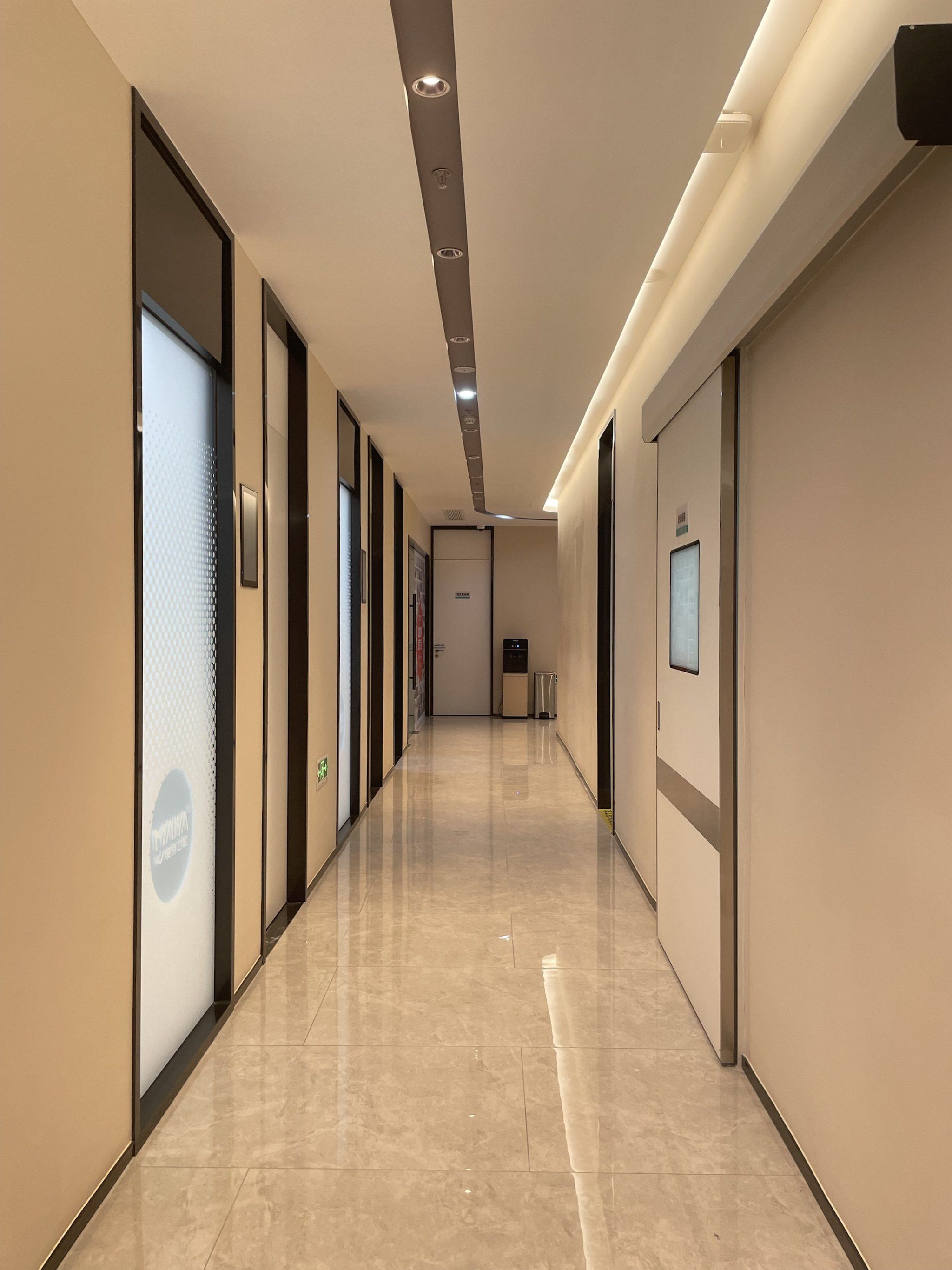 在深圳麦芽口腔这一边看了一下口腔,然后刚