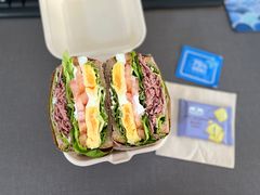能量满满牛肉三明治-萤火虫咖啡(后海店)