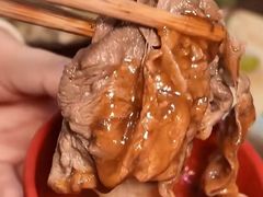 -牛YO寿喜烧·铁板烧和牛火锅自助(市府恒隆店)