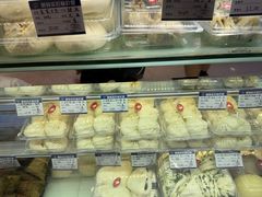 -白玉兰食品甜凤店(合生汇店)