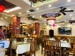 大堂-鹤乡东北菜(崮山路店)