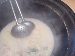 -陈大锅·岳阳鱼馆·地道岳阳菜(美食街店)