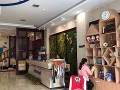 -嘻游纪儿童游泳课程中心(红博中央公园店)