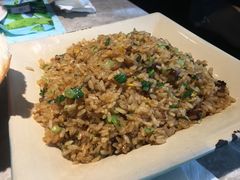 腊味炒饭-大树餐厅(红旗街万达店)