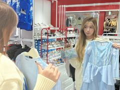 -王府井奥莱临潼小镇(临潼店)