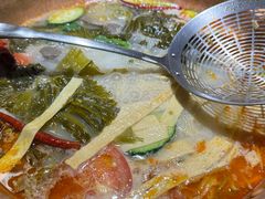 -洱火云南酸菜牛肉火锅(石景山当代商城店)