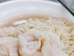 鲜肉云吞面-燊意布拉肠云吞面(中山四路店)