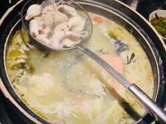 -小椒娘撒椒鱼火锅(三八广场店)
