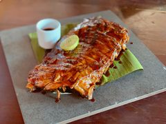 烤肋排-Naughty Nuri’s Phuket