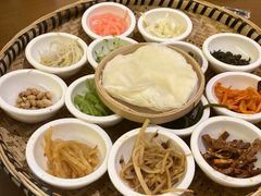 -包整·丝娃娃(一览甲秀楼风景店)