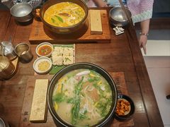 -银米·云南传统过桥米线(双廊黑金冠店)