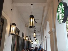 大堂-星巴克臻选(广州沙面店)