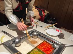 -海底捞火锅鲜切牛肉主题店(长寿路店)