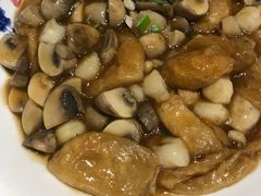 草菇鲜贝炒面筋-手抄板凳江南菜(湖滨商业街店)