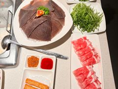 -海底捞火锅鲜切牛肉主题店(长寿路店)
