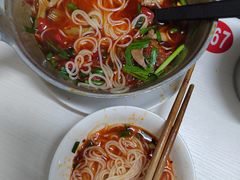 -铁锅哥米线