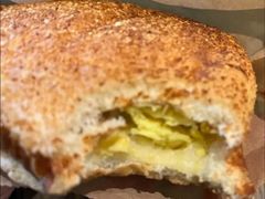 烧汁风味猪肉滑蛋芝士包-星巴克(深圳广电金融中心分店)