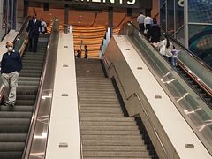 -香港ELEMENTS圆方