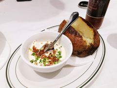 -Wolfgang’s Steakhouse 沃夫冈牛排馆(上海白玉兰广场店)