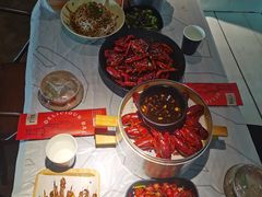 -巴厘龙虾·榜首油焖大虾(音乐学院·沿江酒馆店)