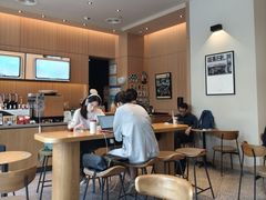 -星巴克(上海长宁来福士1F店)