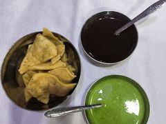 -葛尼沙印度餐厅 (镇明路店)