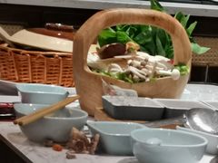 -捞神煲汤火锅(湖滨商业街店)