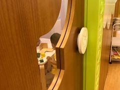 -婴智贝佳蒙特梭利早教托育中心(杨浦店)