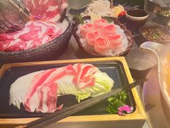 -湊湊火锅·茶憩(杭州湖滨银泰in77店)