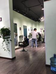-初心HAlRSALON烫染接发