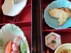 -Tsuru鹤日本料理(静安香格里拉店)