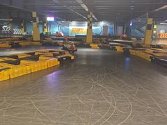 -极限PLAY运动娱乐新世界·团建派对表演休闲馆·室内高空游乐园