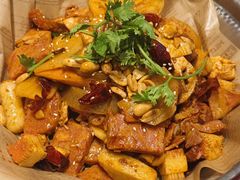 -红渡小香·牛肉麻辣香锅(车站南路店)