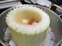 -得意咚瓜·顺德鱼生·冬瓜火锅(深圳首店)