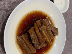 -香港百合居(LCM置汇旭辉广场店)