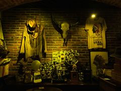 -城墙外BAR