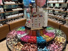 零售区-Laderach 莱德拉(上海环贸iapm店)