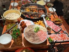 -周小明火锅(黑金冠社区店)