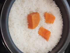 -有红鸡毛店·川菜(建设路店)