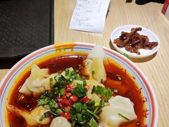 -八二小区抄手(龙湖上城天街店)