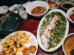 -回水镇·江湖川菜(恒大新城店)