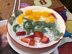士多啤梨芒果绿茶拉面-甜心妈妈·榴莲星级糖水(北京路总店)