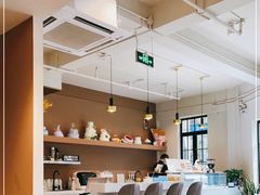 -Fridi Patisserie Cafe