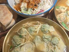 -荣记歡喜·馄饨铺(开发区振华购物中心店)