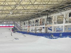 -乔波室内滑雪场